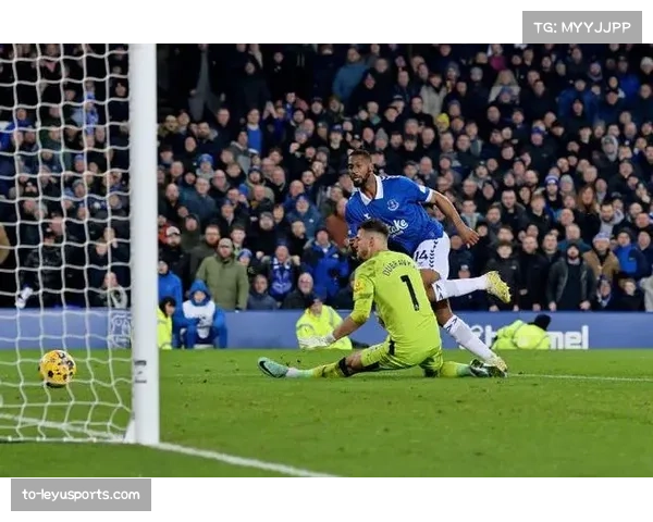 埃弗顿防守定位球存在隐患,角球任意球防守组织混乱 埃弗顿防守定位球存在隐患,角球任意球防守组织混乱